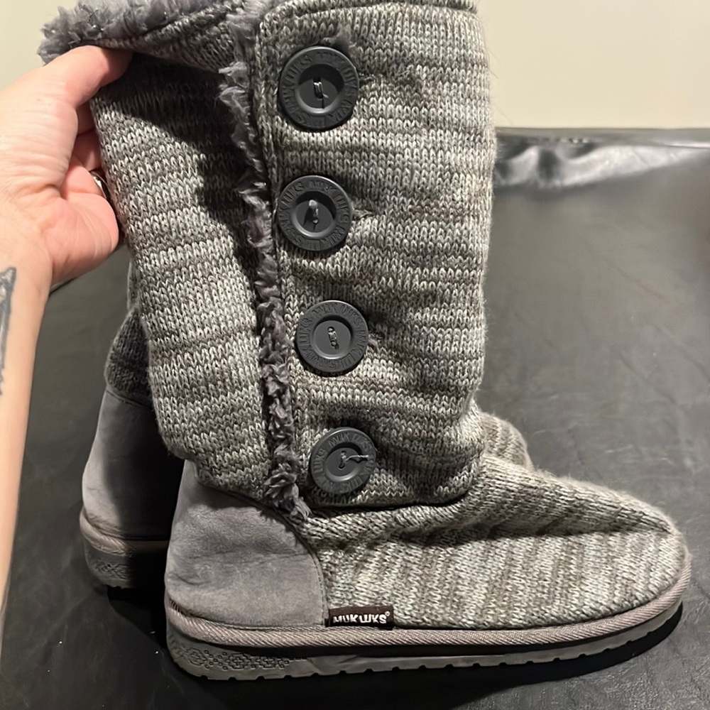 Gray fabric Muk Luk boots size 8